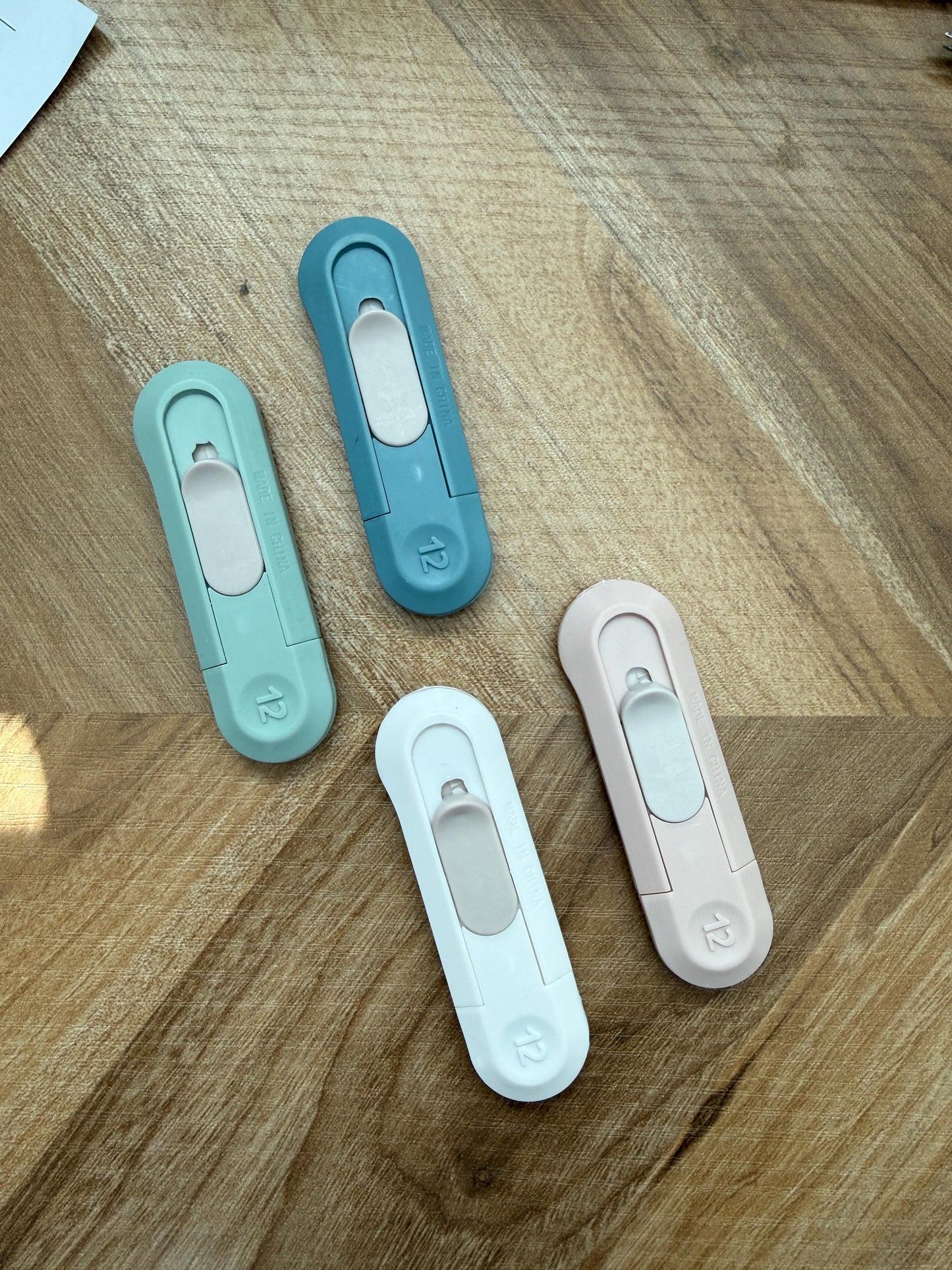 Mini Pastel Box Cutter | Cute Safety Craft Knife | Small Package Opener | Pink White Green Blue Utility Knife